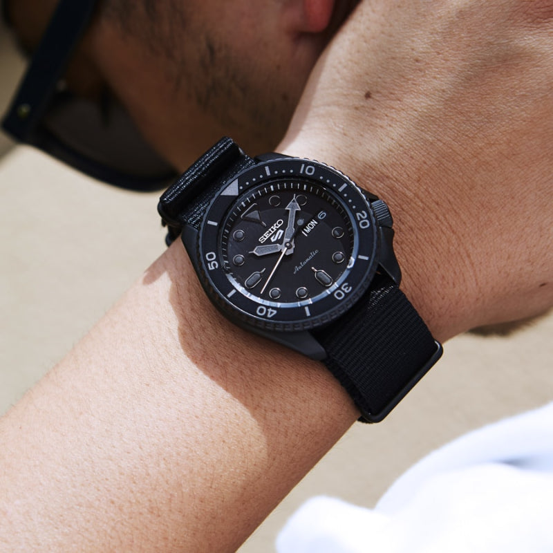 Seiko 5 Sports