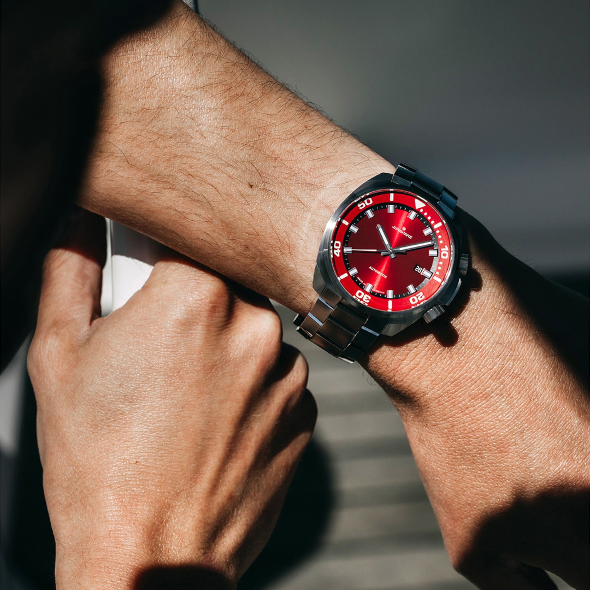 Junghans Aquaris Red 47mm 27/4661.44