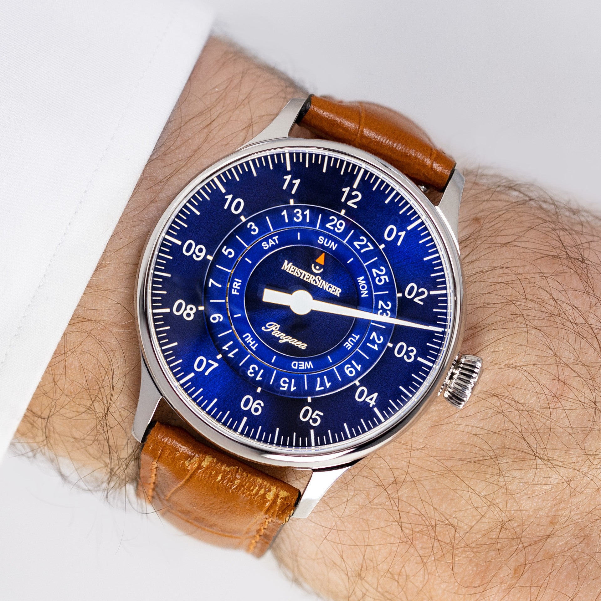 Meistersinger Pangaea Day Date 40mm PDD908