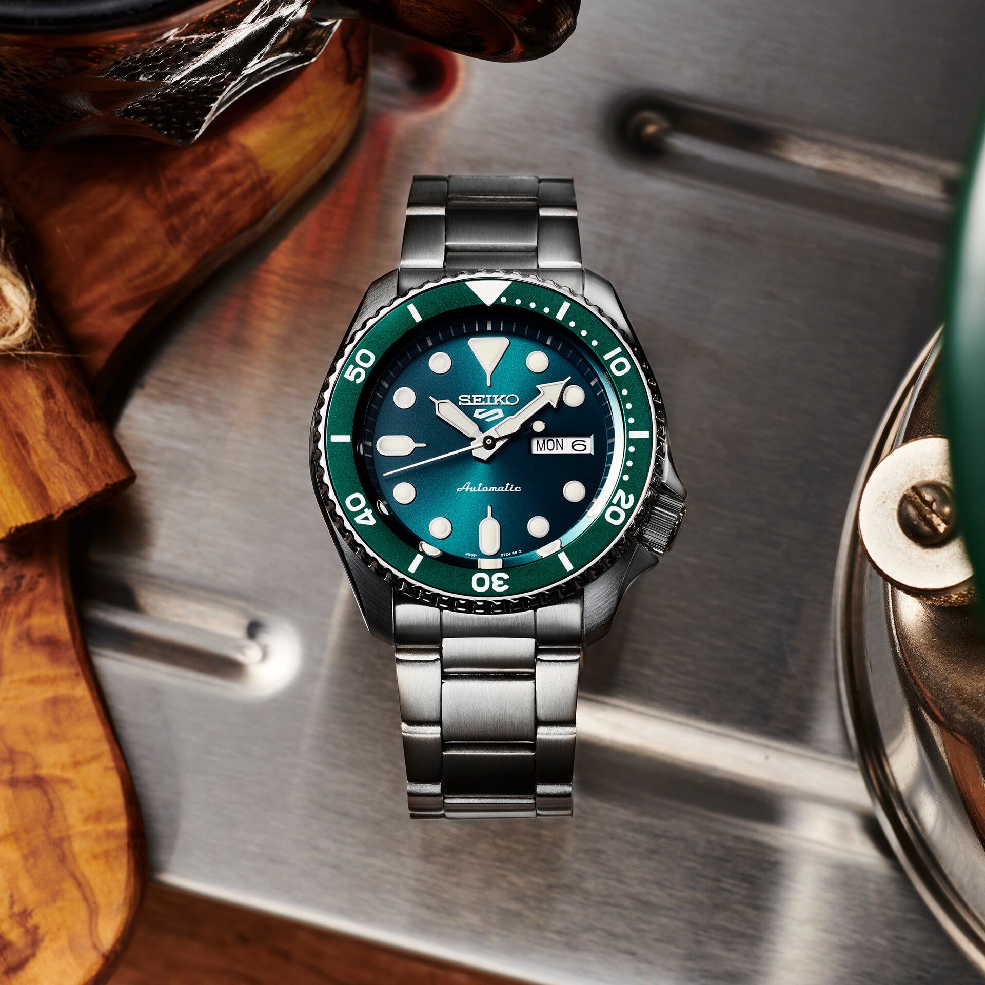 Seiko 5 Sports SRPD61K1